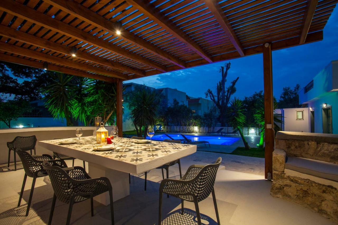 Bella Foresta Villa II Ixia  Luaran gambar